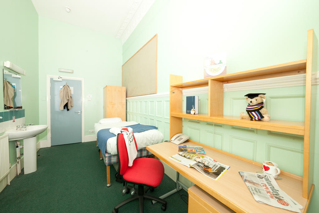 Evelyn Gardens Hostel Londra Cameră foto